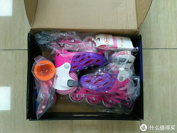 轮滑鞋