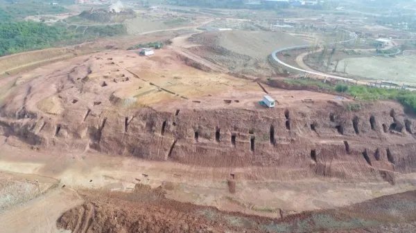 成都发现超6000座各朝古墓是在成都哪里发现的？