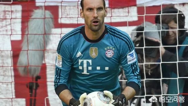 如何评价拜仁门将施塔克6年联赛共出场10次，却拿到6个联赛冠军？