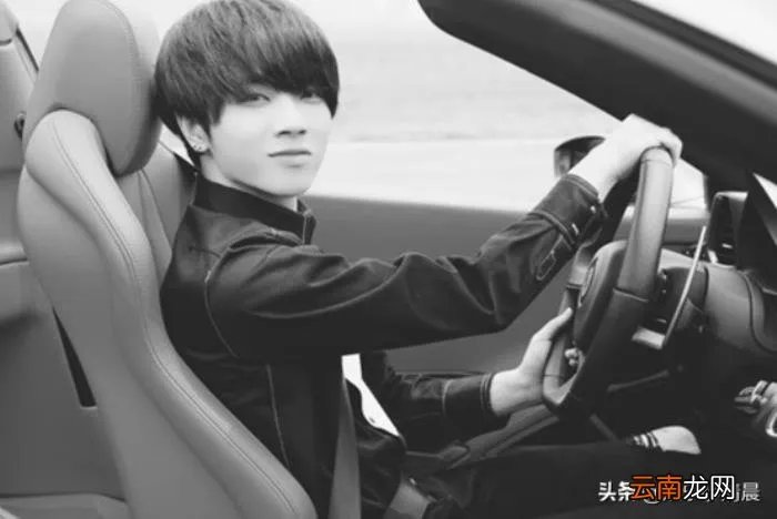 华晨宇是超级富二代吗，华晨宇堪称最低调富二代