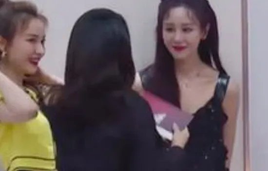 《乘风破浪的姐姐》都有哪些社交名场面？