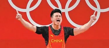 怎么评价东京奥运会，老将石智勇破世界纪录获得冠军？