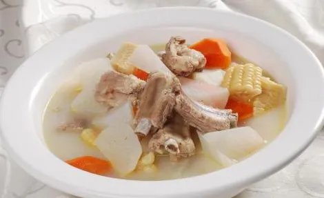 萝卜炖排骨的做法