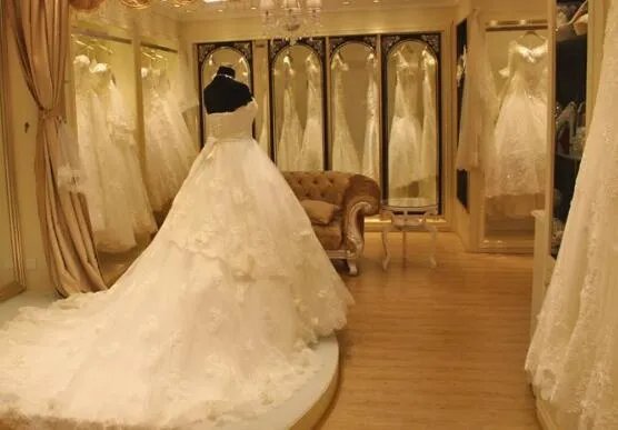 婚纱租金一般多少钱 普通婚纱照多少钱一套