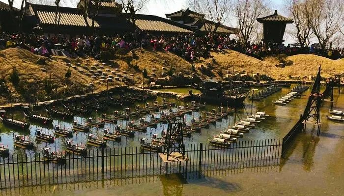 草船借箭的主要内容是什么 草船借箭的主要内容