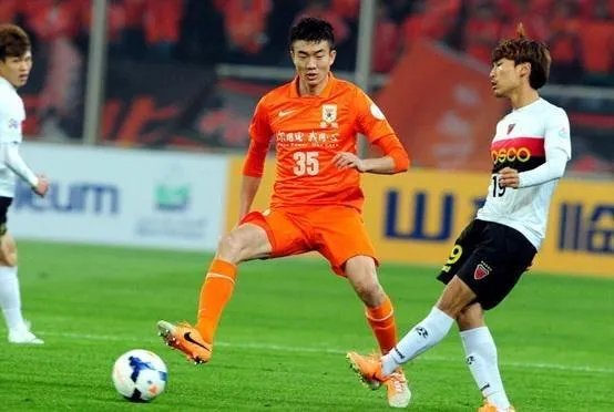 如何评价鲁能后卫戴琳本赛季的表现？