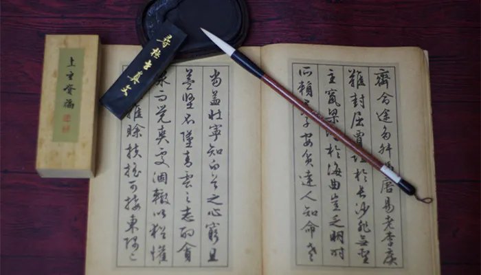 逝者如斯夫不舍昼夜的意思 逝者如斯夫不舍昼夜翻译