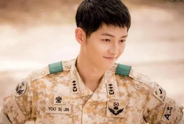 宋仲基将成立公司：但有很多经纪公司都在抢他