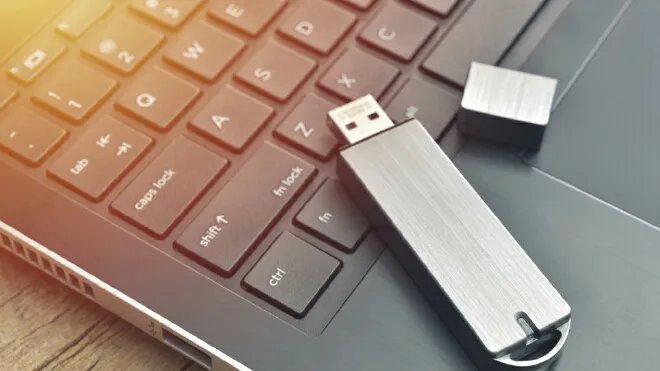 电脑上u盘显示不出来怎么办