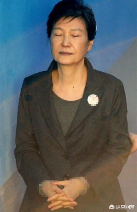 朴槿惠一审将电视直播，那么她会出庭受审吗？