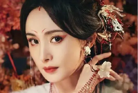 杨幂退出《狐妖小红娘》系谣言，造谣者需要承担哪些责任？