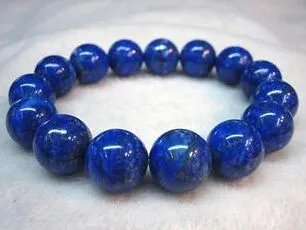 蓝水晶的功效与作用 戴蓝水晶有什么含义