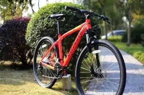 闪电sworks一般价位多少？specialized官网自行车价格多少？