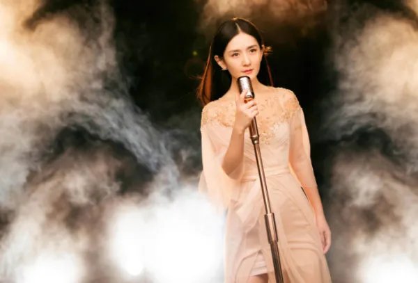 张杰当年为什么会选择比他大几岁的谢娜呢?