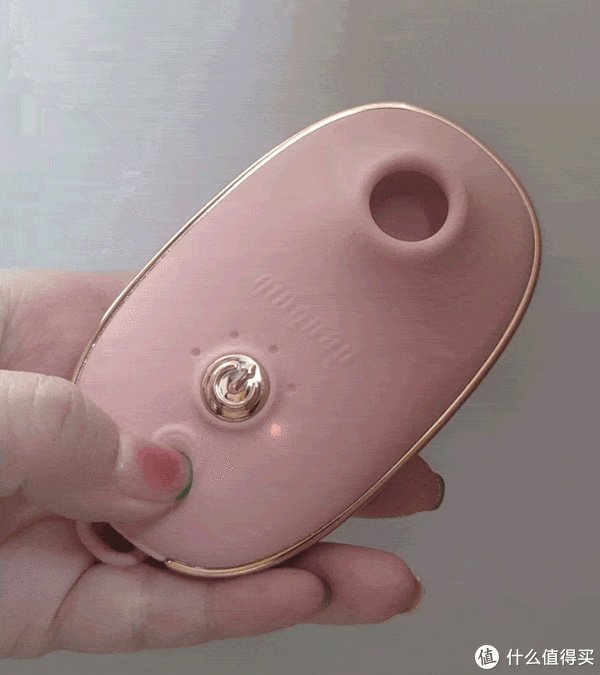 能震会吸,极速狂飙,这谁顶得住?姑娘们!轻喃 0号吮吸按摩器,是最了解我们身体的“知音”