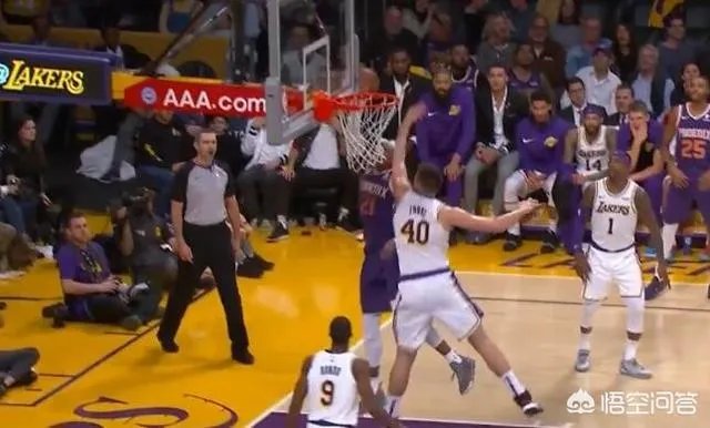 湖人胜太阳，祖巴茨正负值+18、砍下24分16篮板均为全场最高，你怎么评价？