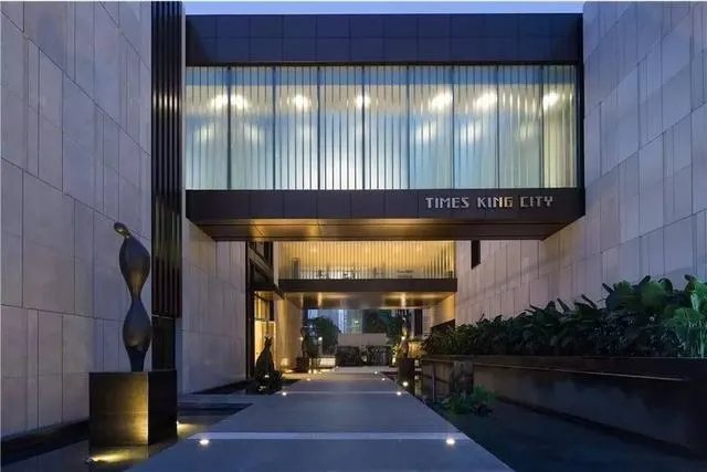 用如此摩登手法打造出来的魔术空间,要多酷有多酷!