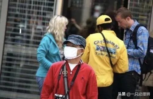 美国宣布进入紧急状态，当地华侨应该怎么团结自救？