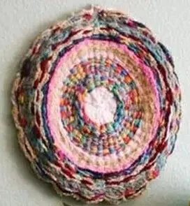 怎样利用废旧毛线编织坐垫--视频