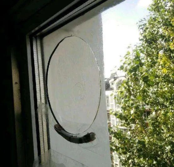 玻璃上打孔怎么打