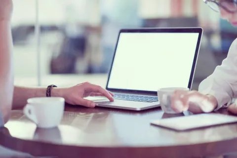 餐饮店转让营业执照怎么办