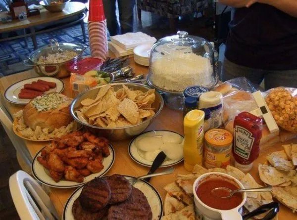 爱吃肉的美国人,为什么会让鸡爪这种美食暴殄天物?