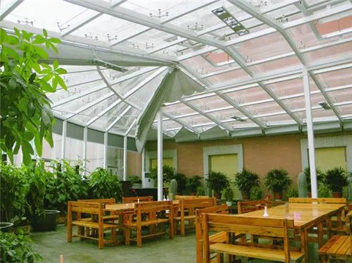 阳光房千万不要玻璃顶是真的吗   做好了它其实不是惹事房