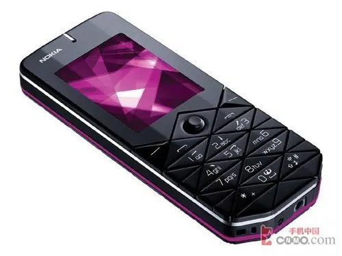 角度决定时尚 诺基亚7500再次下调100元