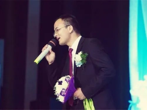 结婚唱的歌曲 50首好听的结婚歌曲推荐