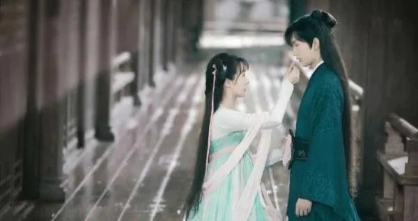 成毅到底是怎么了?为啥掉了数万粉,还没骂上了热搜?