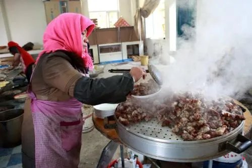 都到退休年龄段的女性，为什么城市人比农村人看年轻？