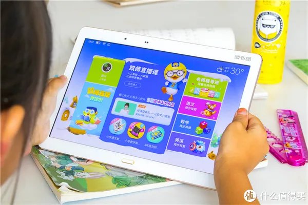 不上辅导班，也能让孩子拿满分，读书郎G100A深度体验