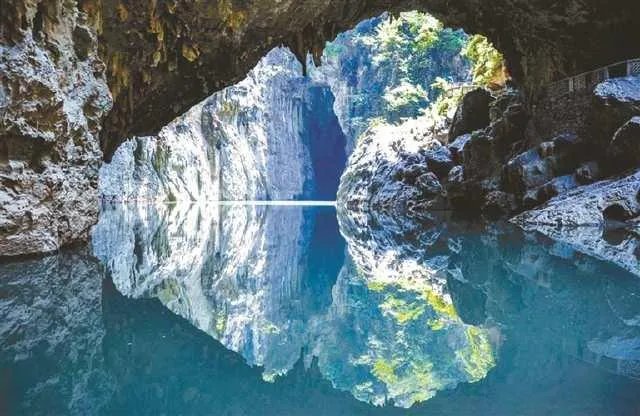 地下喀斯特地貌的溶洞有什么