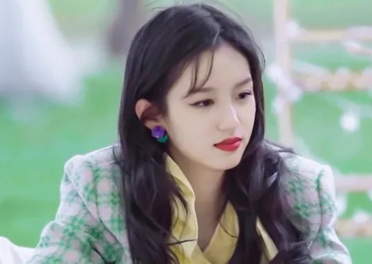 周也提名了金鸡奖的最佳女配角,她是凭借什么作品提名的?