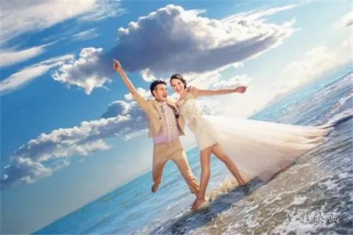 青岛婚纱摄影店哪家好 青岛团购婚纱照价格