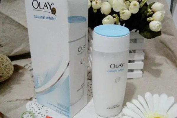 olay深层保湿美白营养水值得买吗 olay深层保湿美白营养水成分