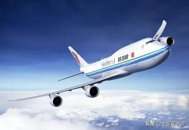 5月要求恢复中美航班，现又全面禁止中国航班，特朗普有何企图？