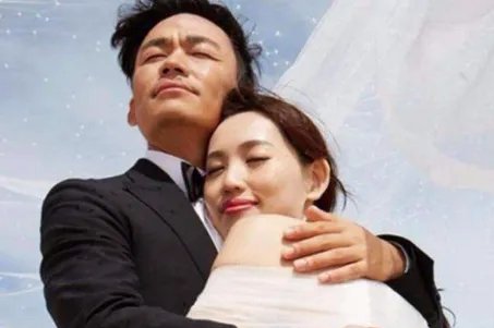 马蓉首谈王宝强母亲去世：确实不知情，带女儿下飞机才知道，此事你怎么看