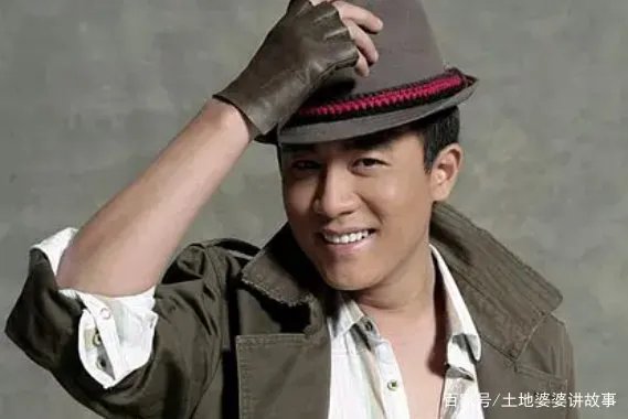 印小天拿下金鸡奖最佳男配，插刀教教主杜淳现状又是怎样的？