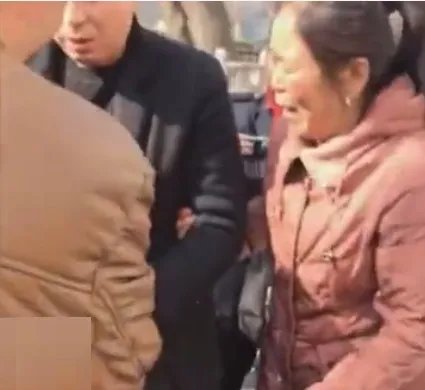 西安大妈在医院卧底29年找到了走丢的儿子了吗？