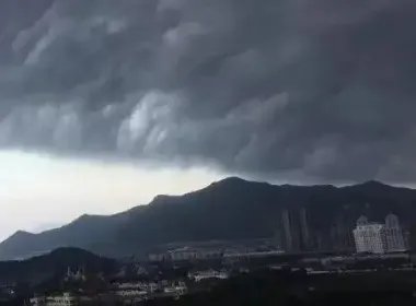 中央气象台发布台风红色预警，哪些地区需要做好防范？