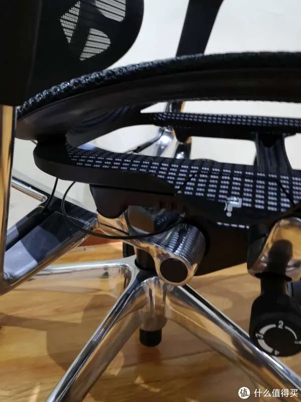 日本冈村contessa2代网布椅