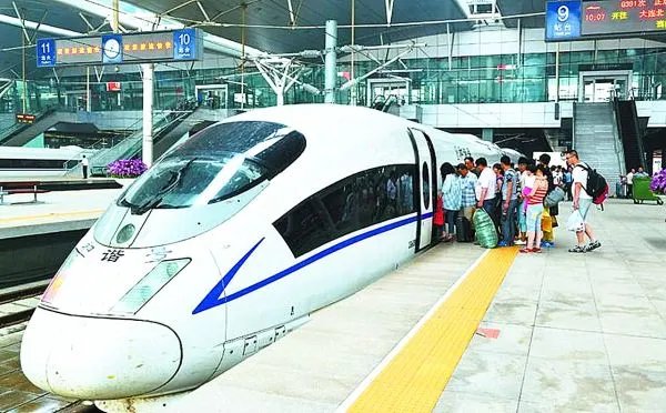 高铁也会有憨憨坐过站，遇到高铁错过下车我们究竟该怎么办呢？