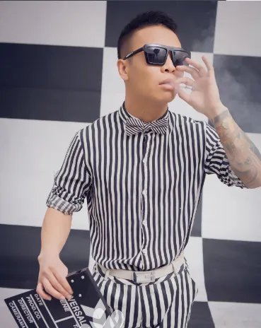 二龙湖浩哥江湖学院片尾曲是什么在线等