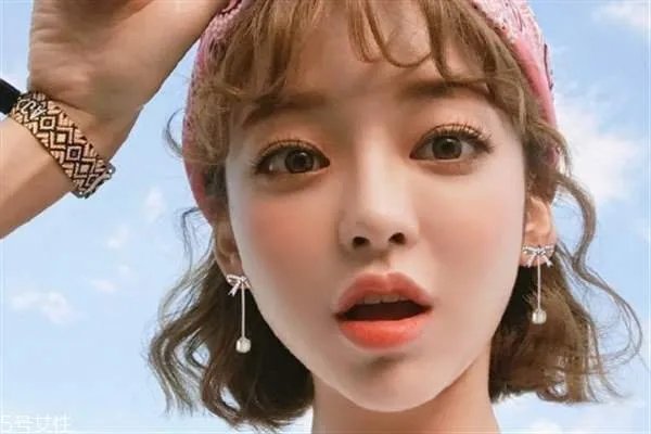 女生哪些动作会让男生觉得很有感觉??