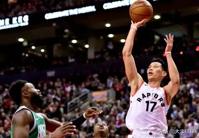 林书豪谈自由市场当众飙泪，感觉被NBA放弃，为何嘲笑林疯狂？