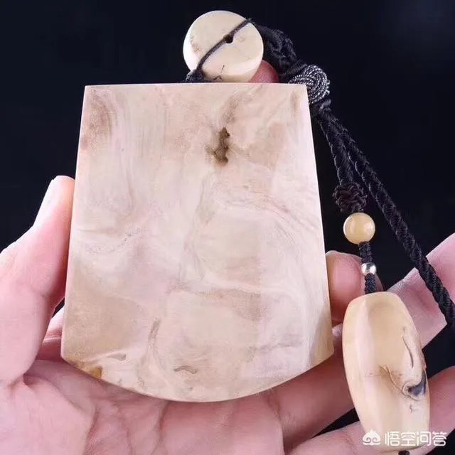 琥珀和蜜蜡真正的区别是什么？