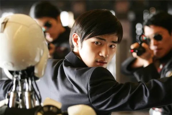 十大韩国丧尸片排名：《首尔站》上榜，第五是2020上映