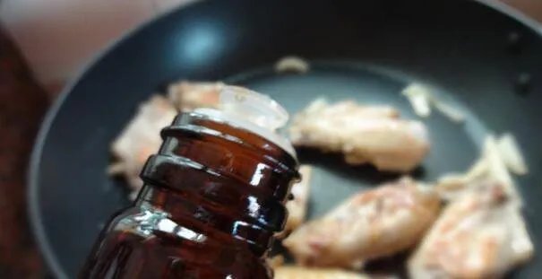 最正宗可乐鸡翅的做法