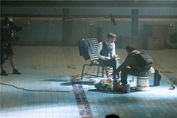 如何评价葛优、乔杉主演的电影《两只老虎》？